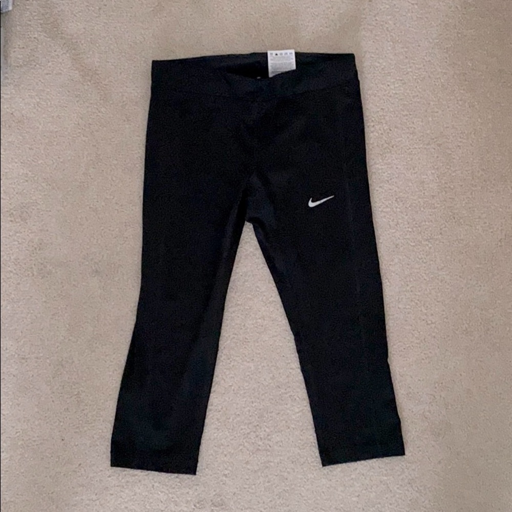 Nike Dri-fit capri leggings